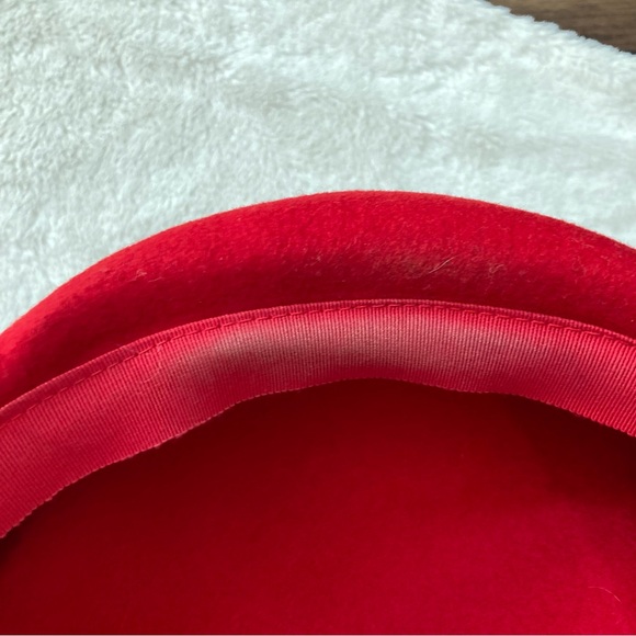 Vintage Red and Black Feathered Hat - Picture 10 of 15